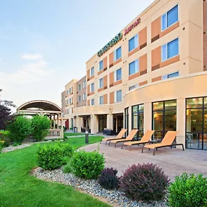 Courtyard Northeast Hotel