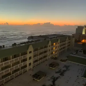 Sea View Apt Building On Hotel Daytona Beach